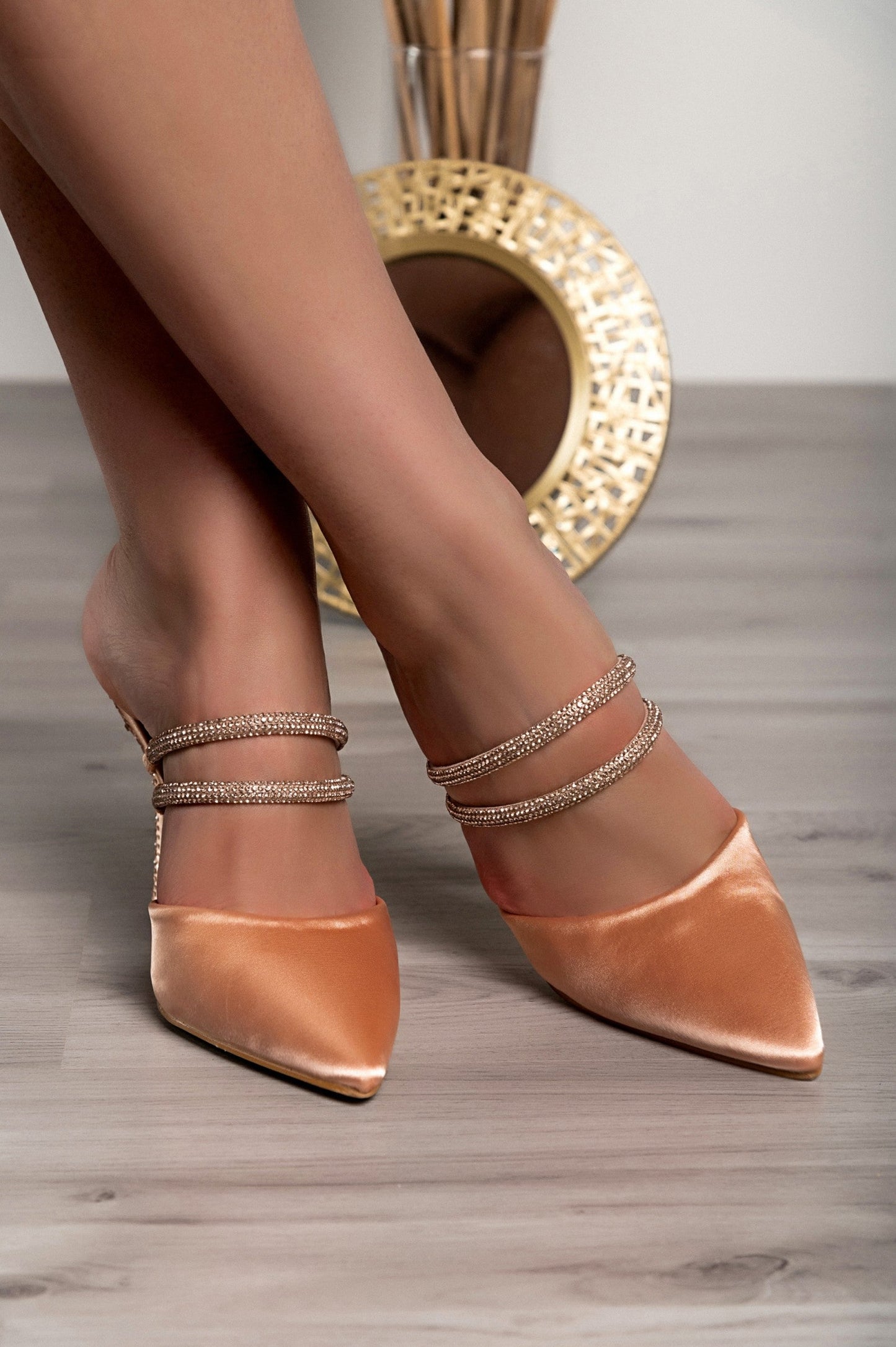Heeled shoes with rhinestones, beige